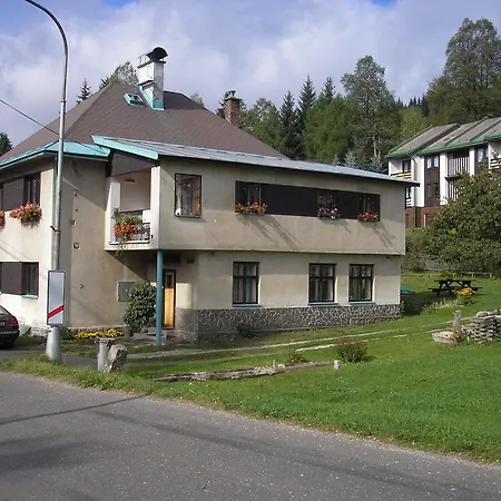 Arnika Apartment *